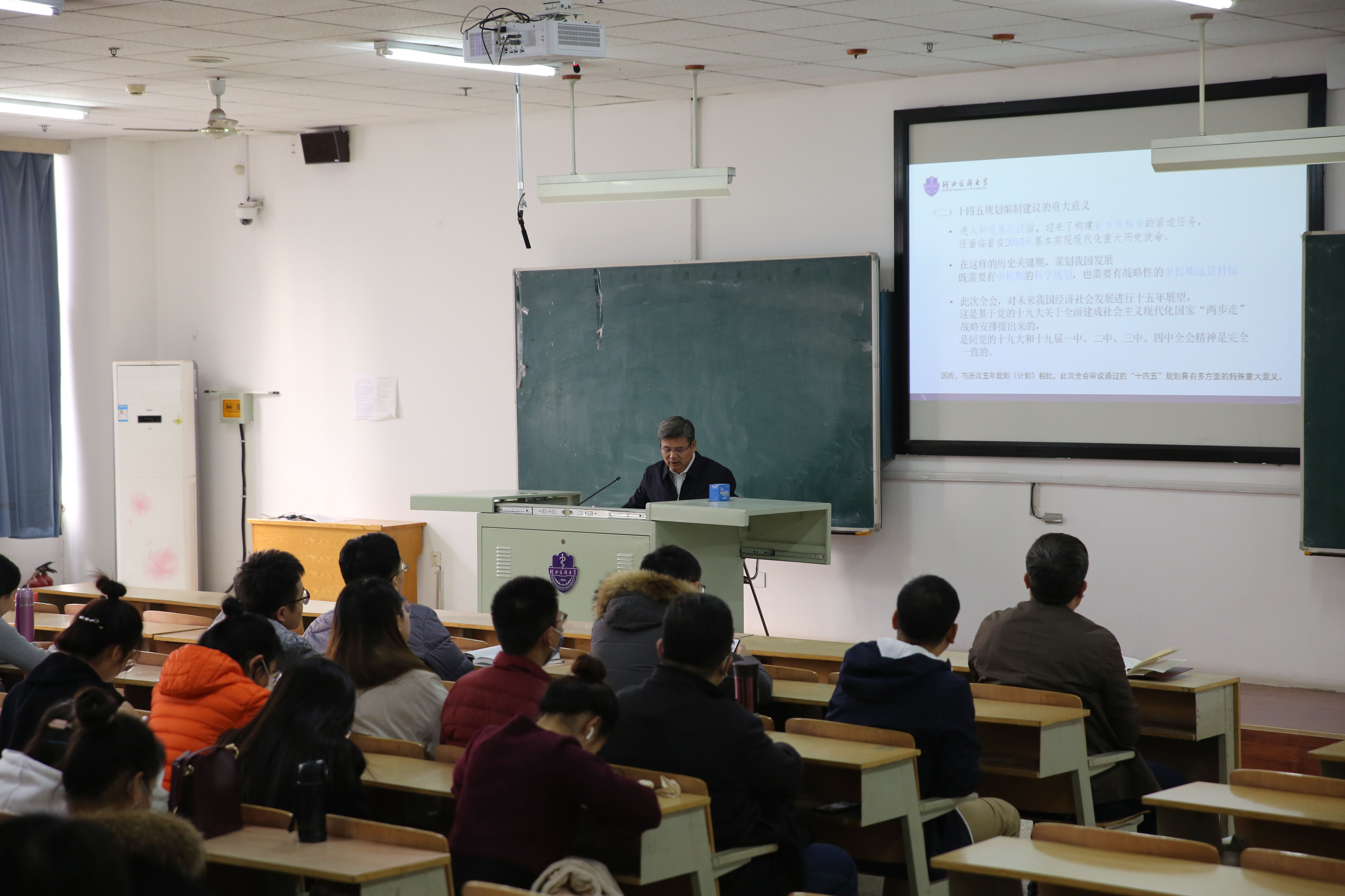 1629020376548041021.jpg 2.jpg